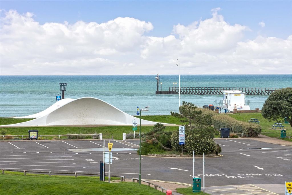 Property photo 2 of 12 For Sale - Aspire Residential - South Terrace