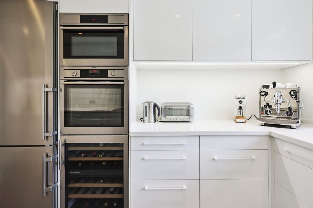 Property photo 2 of 19 Picture No. 36