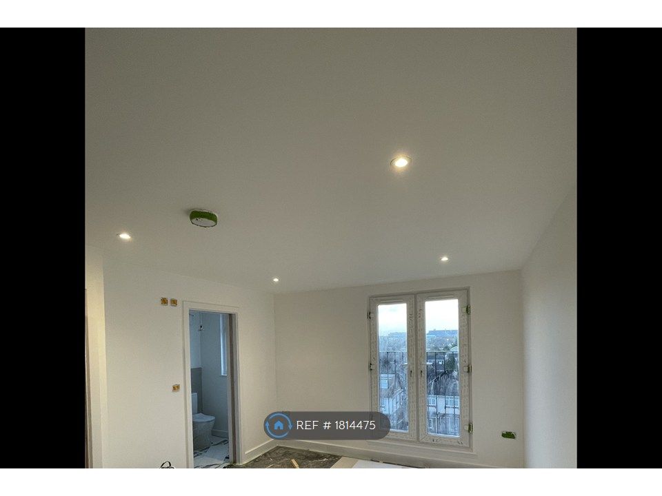 Property photo 2 of 20 Master Bedroom Loft