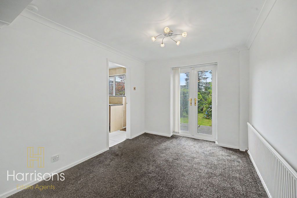 Property photo 3 of 27 Photo 15