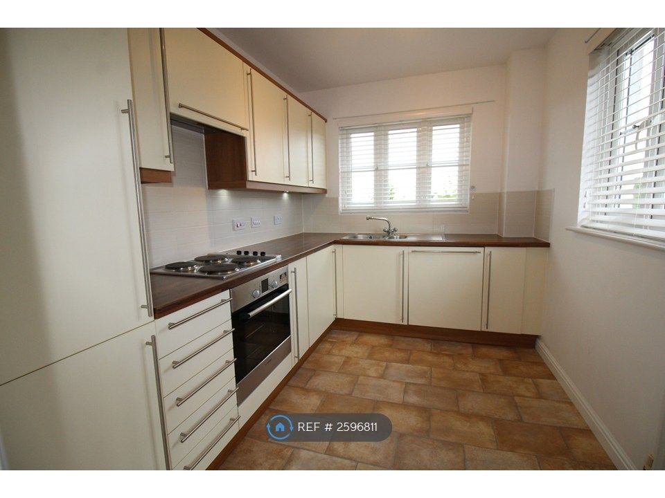 Property photo 2 of 13 Kitchen