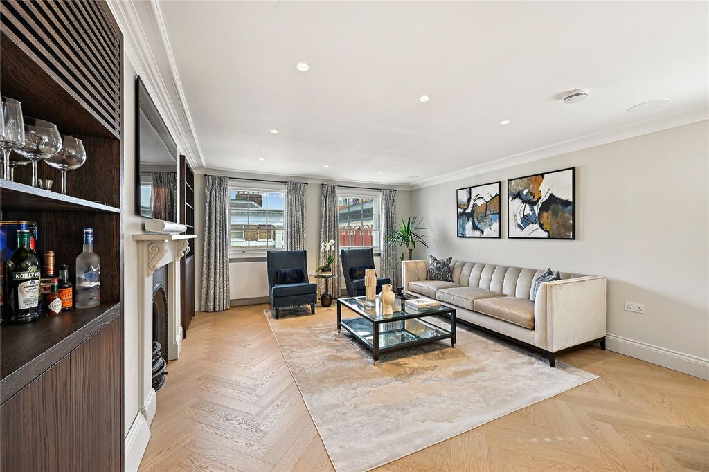 Property photo 3 of 20 Reception Room