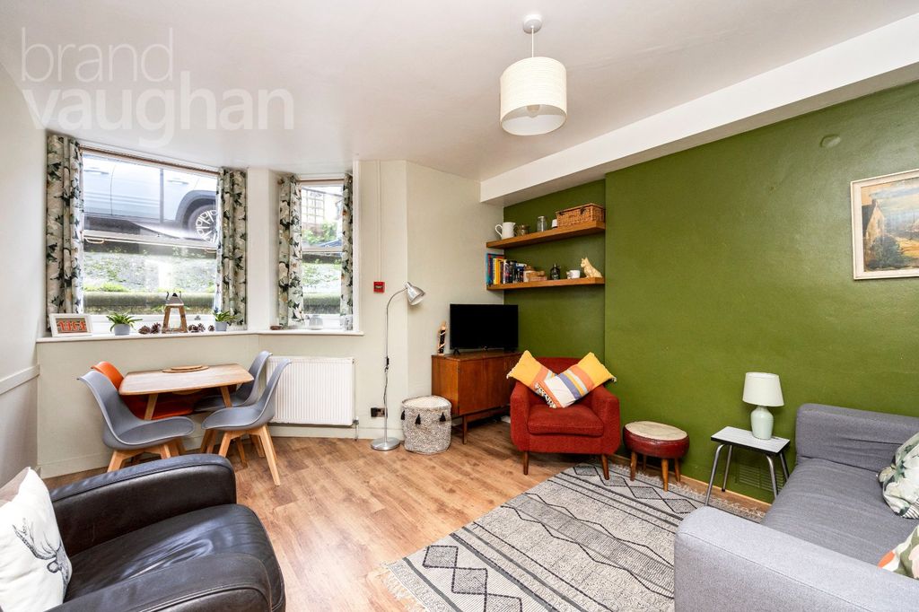 Property photo 2 of 15 Picture 2