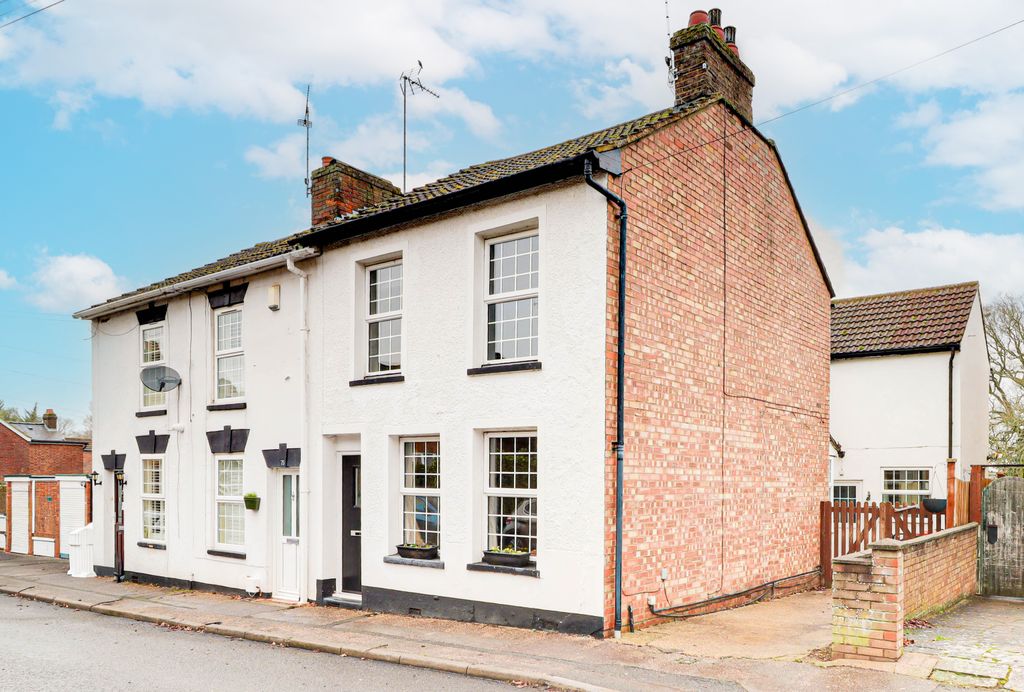 Property photo 1 of 21 Front