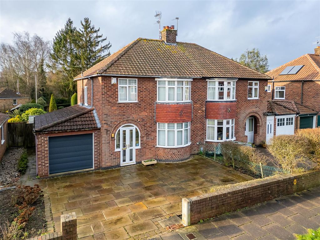 Property photo 1 of 15 External