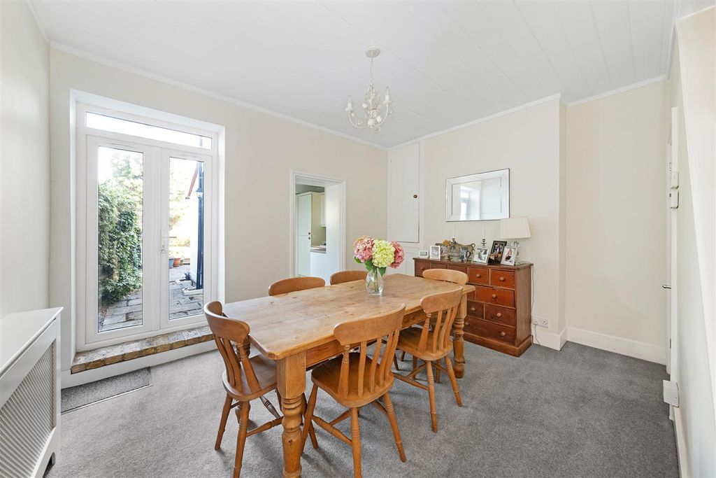 Property photo 3 of 15 Dining Room