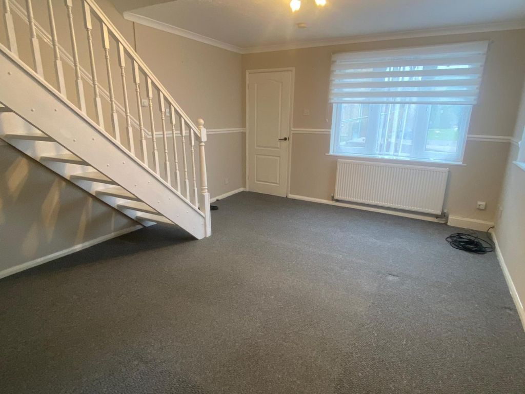 Property photo 2 of 13 3668562
