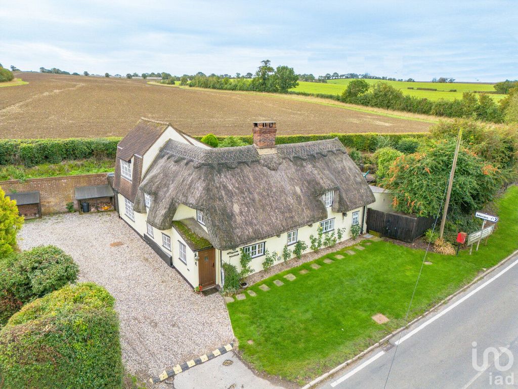 Property photo 1 of 28