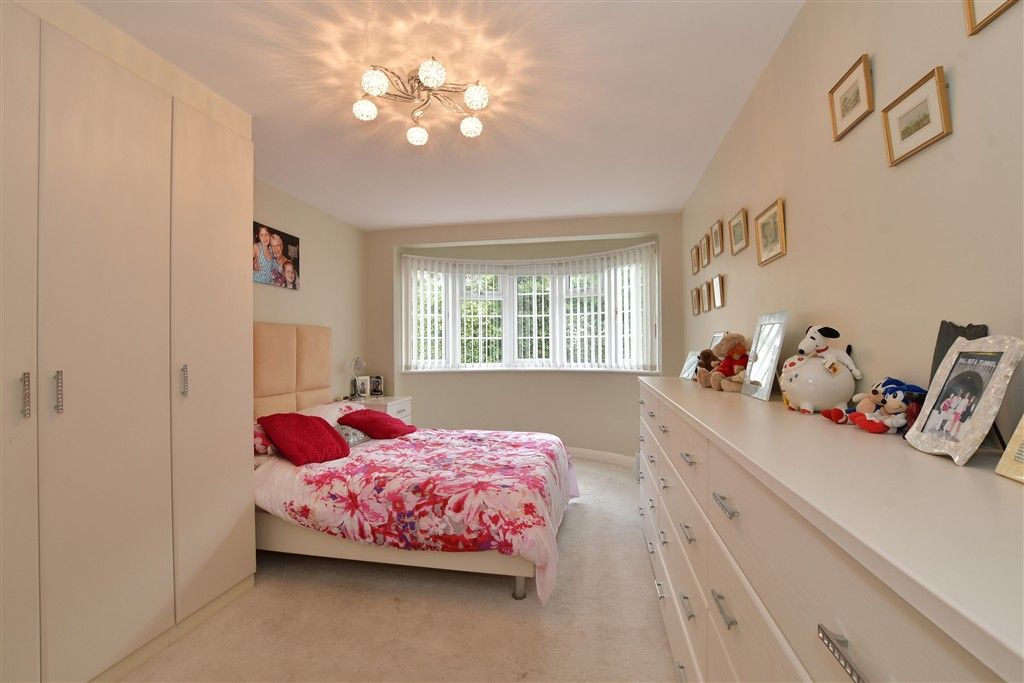 Property photo 3 of 8 Bedroom 1