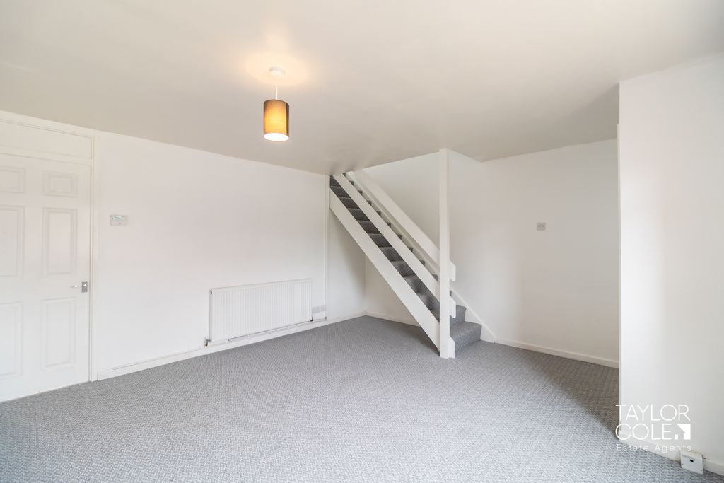 Property photo 3 of 23
