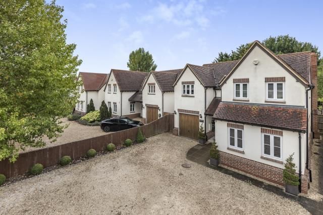 Property photo 1 of 14 External View