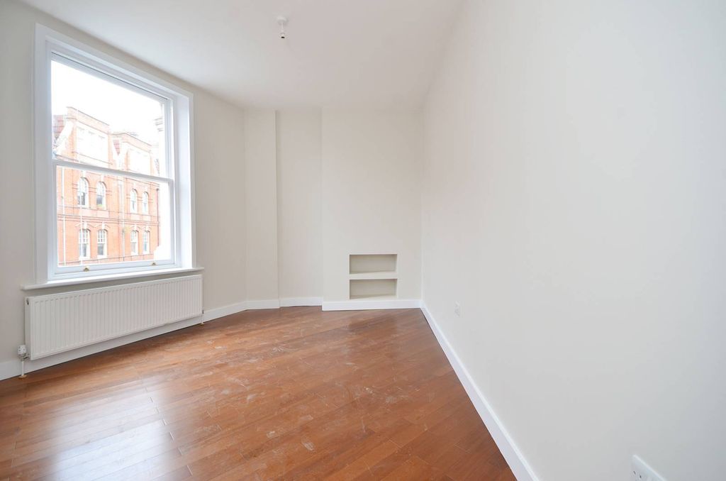 Property photo 3 of 4