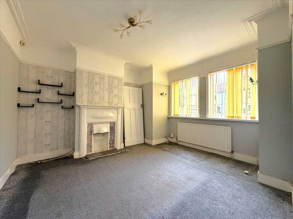 Property photo 3 of 21