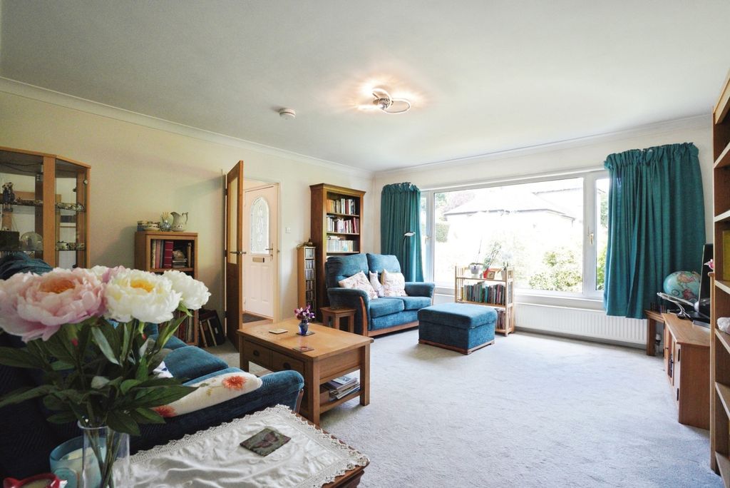 Property photo 2 of 21 Pbox-Img.Jpg