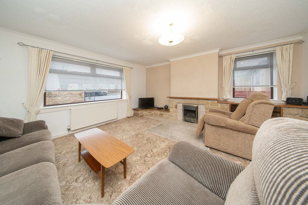 Property photo 3 of 67 Living Room