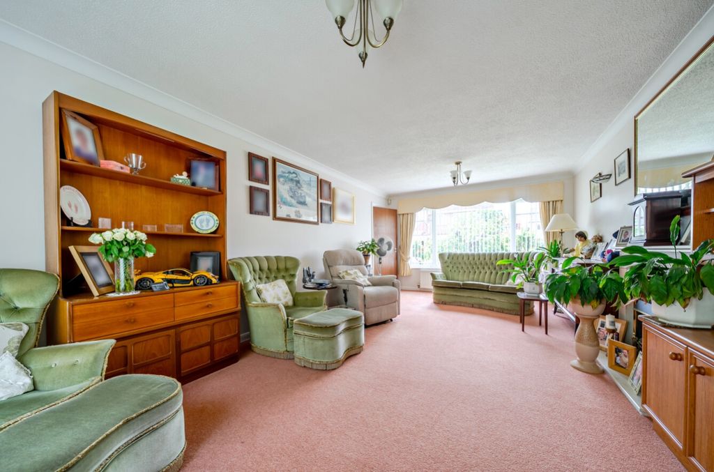 Property photo 3 of 22 1472984-12-6A22c2ba828F1