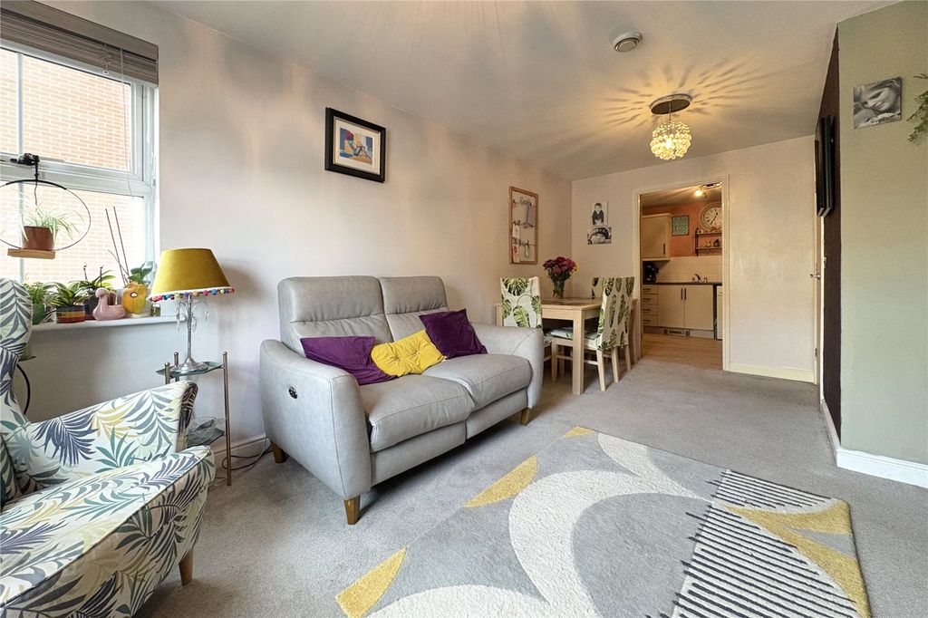 Property photo 2 of 7 Picture No. 23