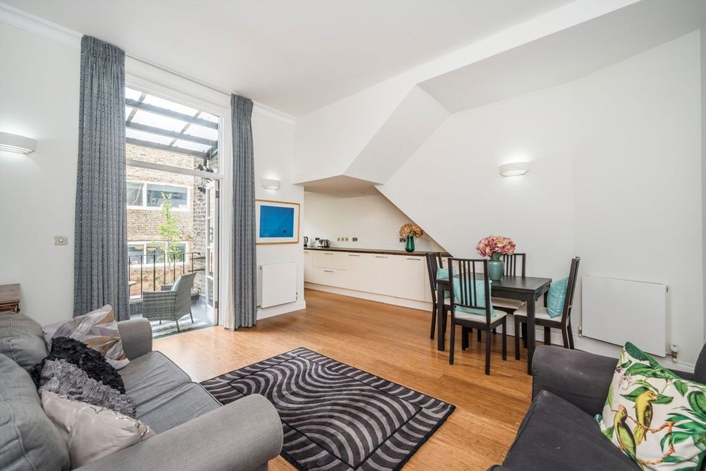 Property photo 3 of 7