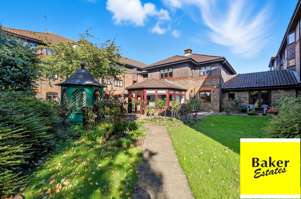 Property photo 1 of 15