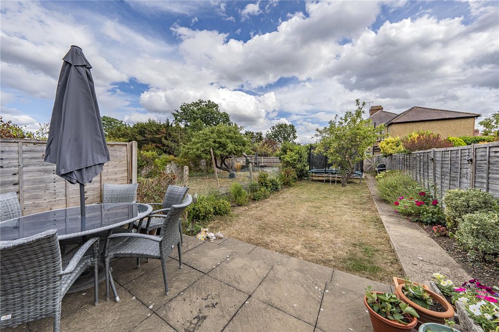 Property photo 2 of 16 Picture No. 23