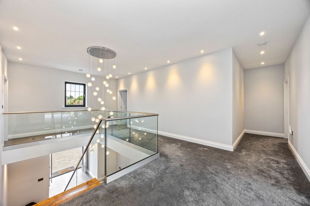 Additional image 16 of 5 bed detached house for saleHighground Lane, Barnham PO22