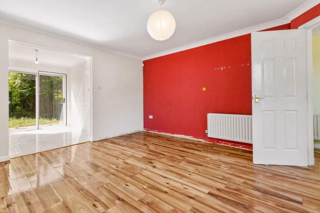 Property photo 2 of 25
