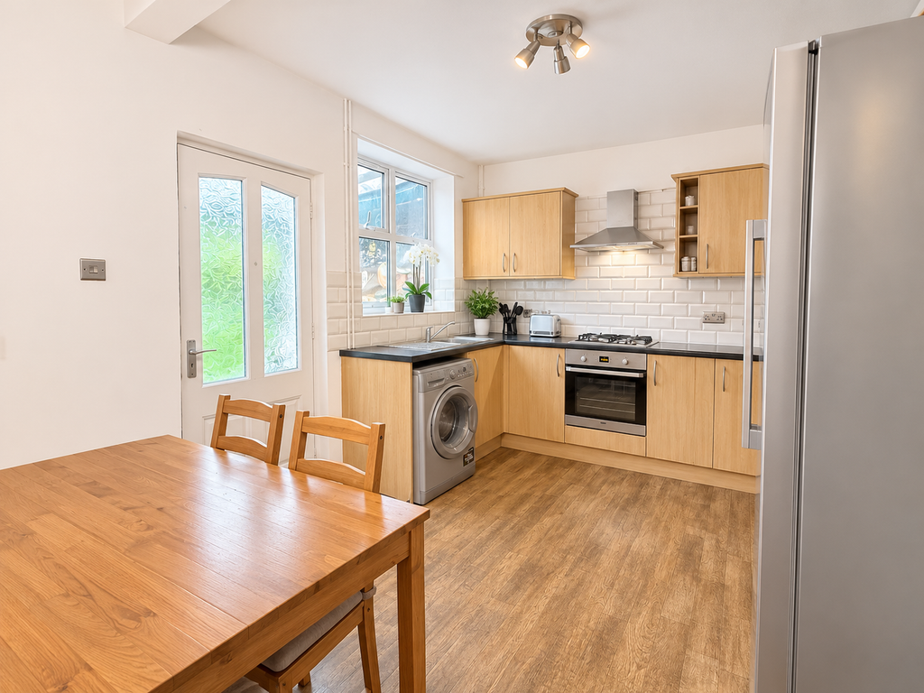 Property photo 3 of 13 C385773C-E49B-4C69-Ae00-33BA386F9F40