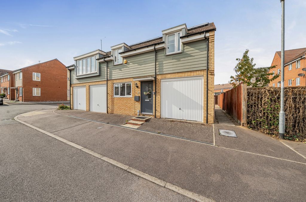 Property photo 1 of 15 1-6Abc7356B15Ac-1...