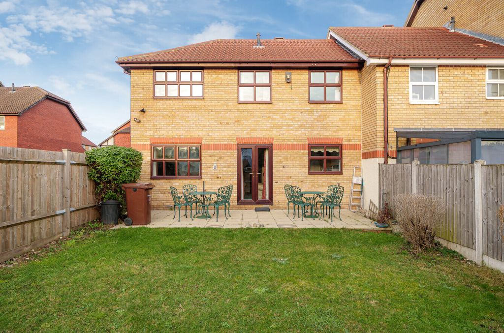 Property photo 3 of 17 Picture No. 10