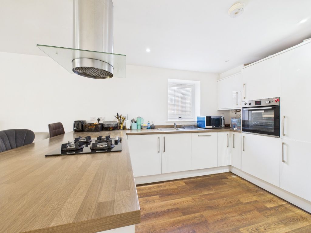 Property photo 3 of 12 4351757