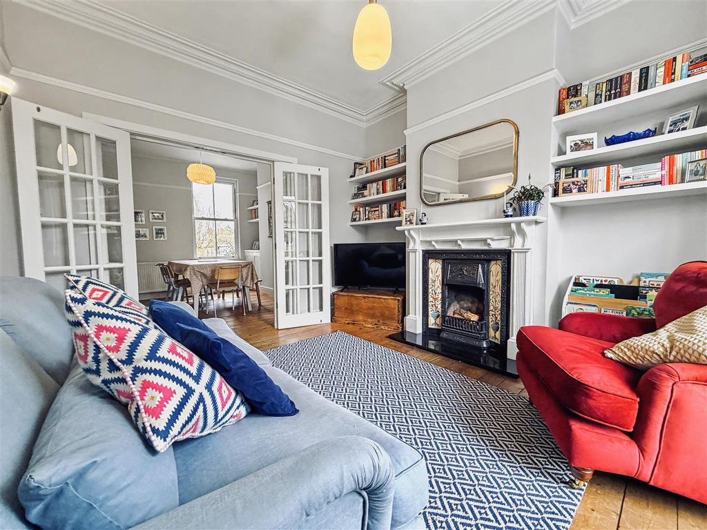 Property photo 2 of 36 Imagr 2