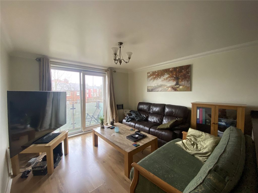 Property photo 2 of 7 Picture No. 05