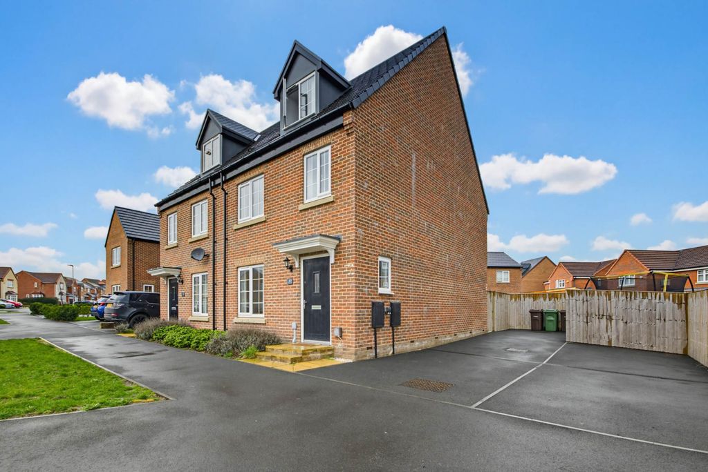 Property photo 1 of 29