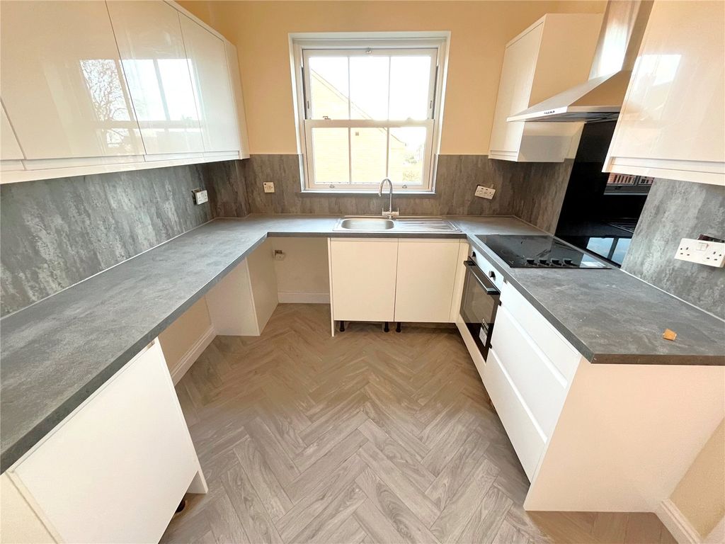 Property photo 3 of 5 Picture No. 06