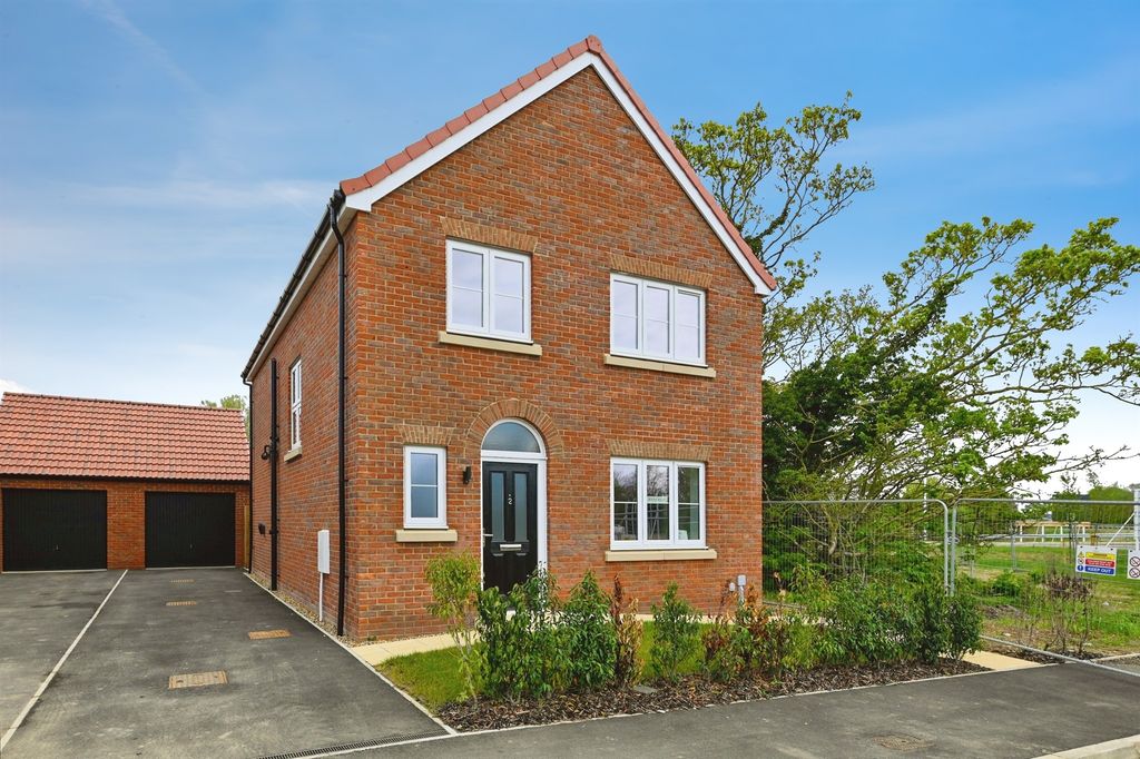 Property photo 1 of 13