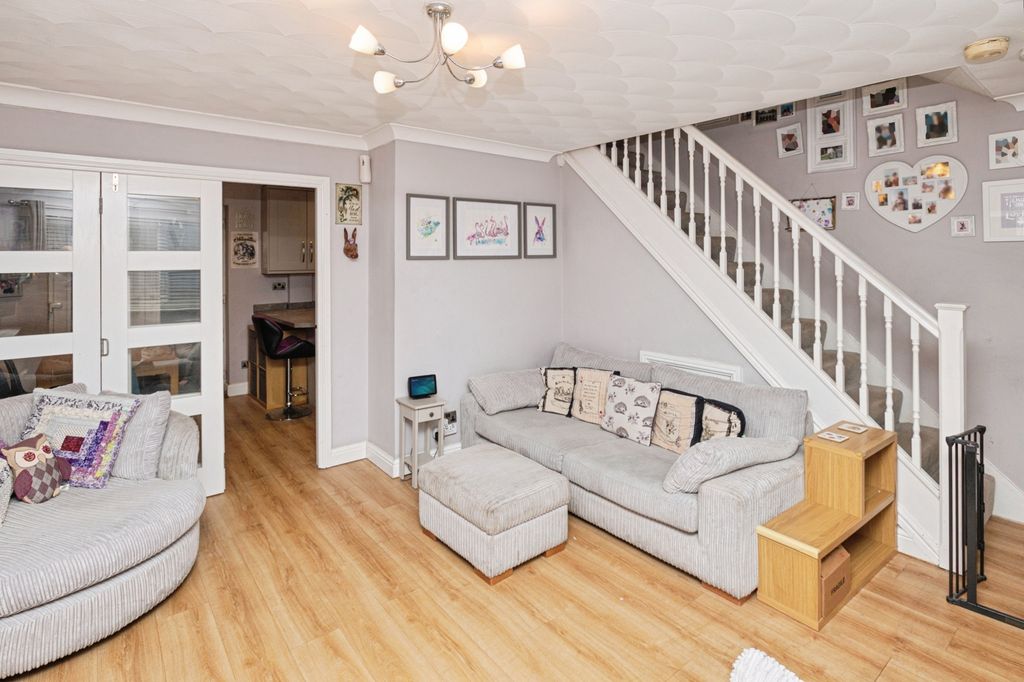 Property photo 2 of 15 Photo