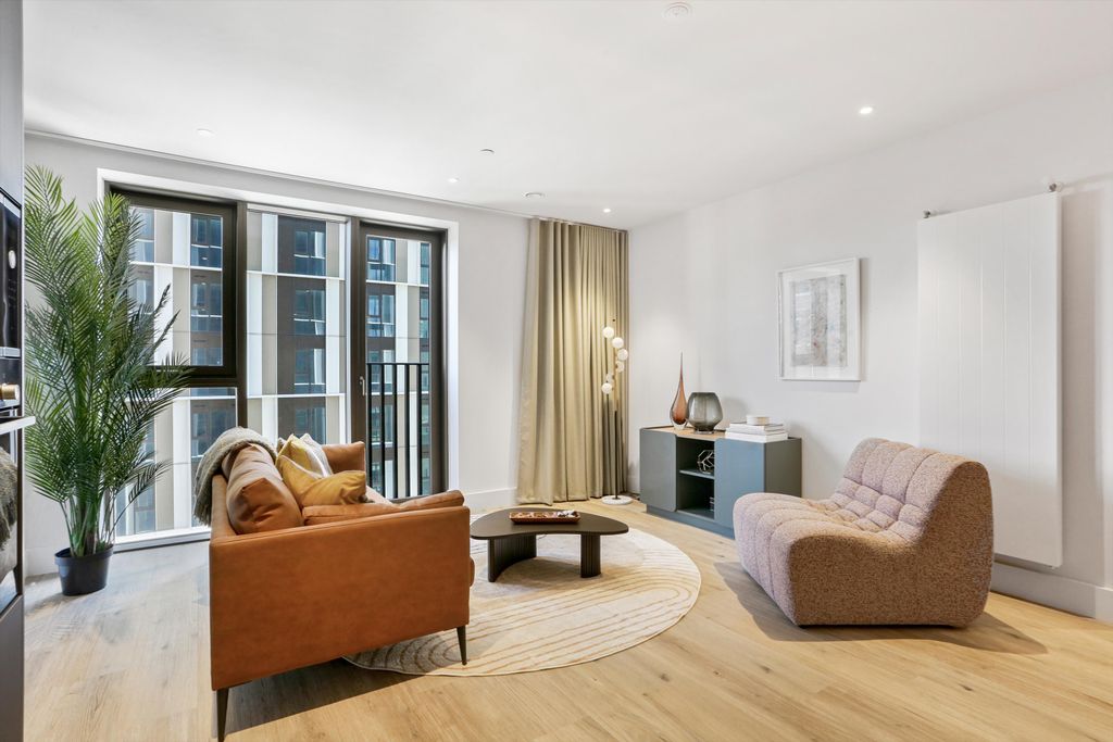 Property photo 2 of 28 Image