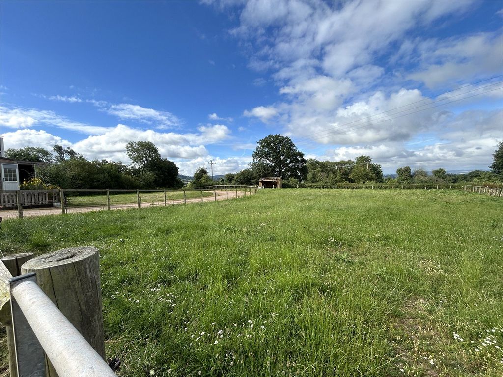 Property photo 3 of 22 Picture No. 03