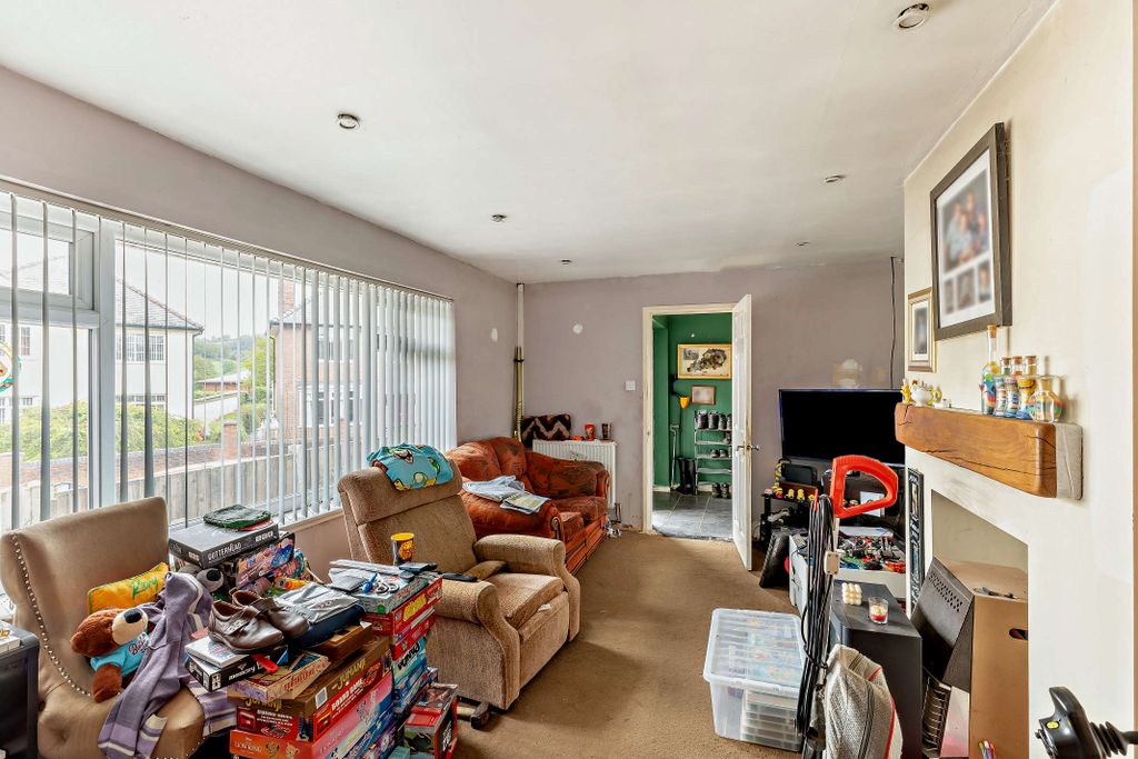 Property photo 3 of 21
