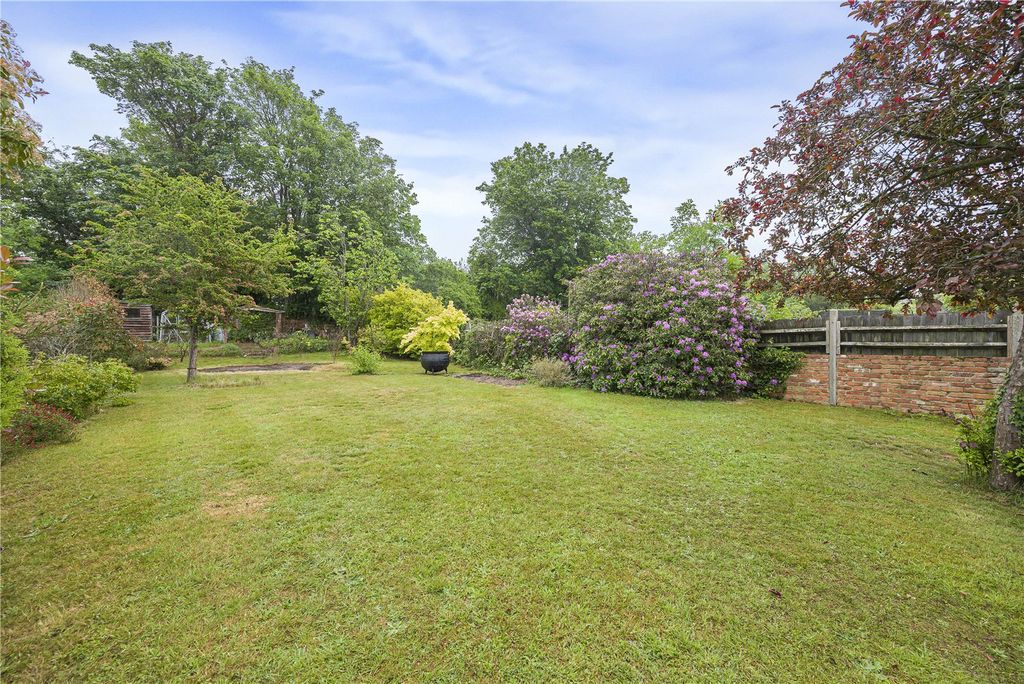 Property photo 3 of 32 Garden