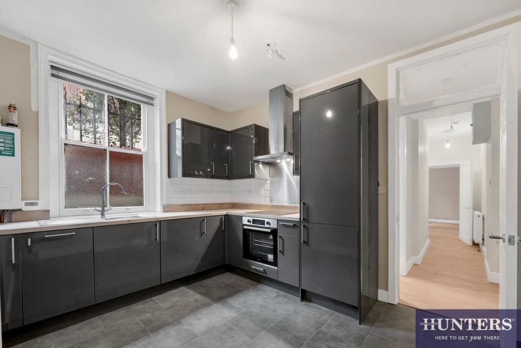 Property photo 2 of 5 Kitchen