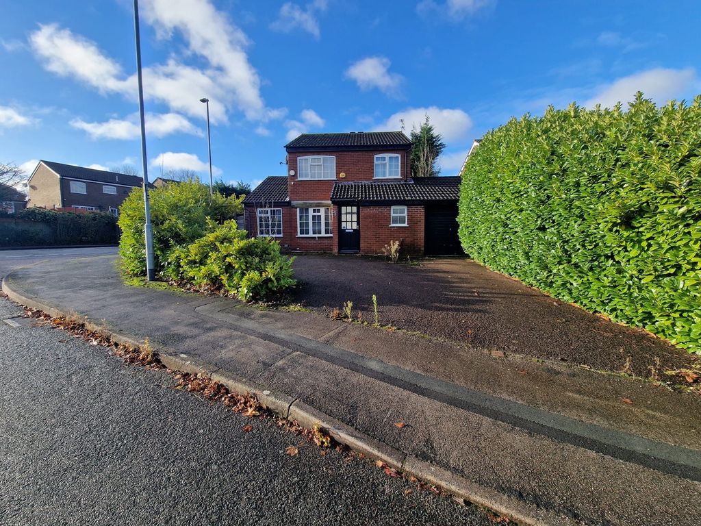 Property photo 2 of 20