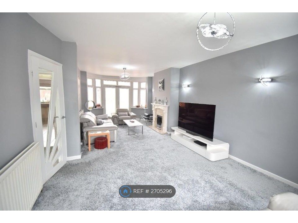 Property photo 2 of 11 Living Room 1