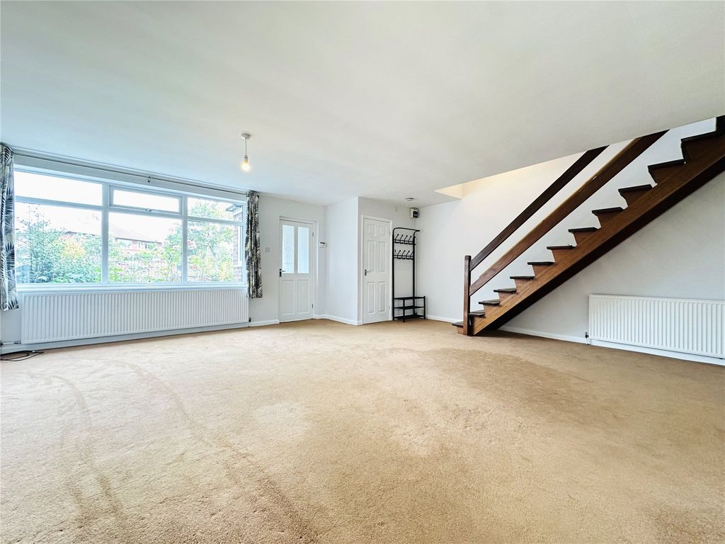 Property photo 2 of 15 Picture No. 13
