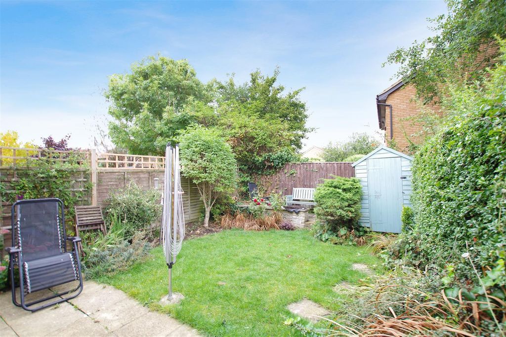 Property photo 2 of 9