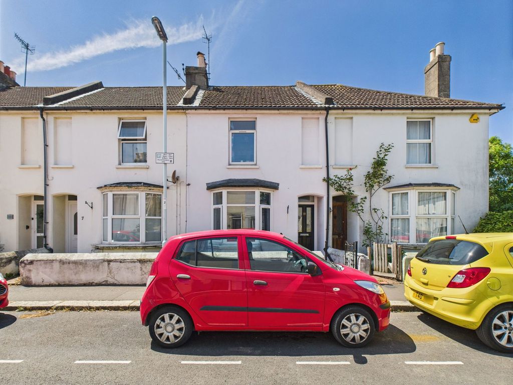 Property photo 1 of 9