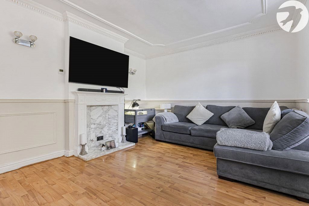 Property photo 3 of 17 Picture No. 09