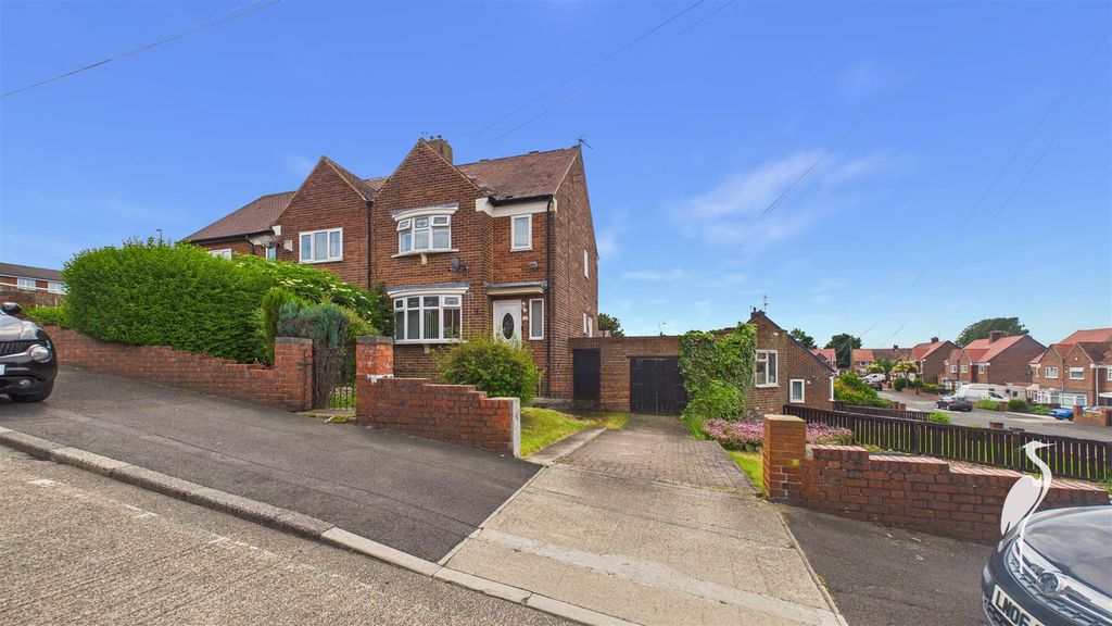 Property photo 1 of 30