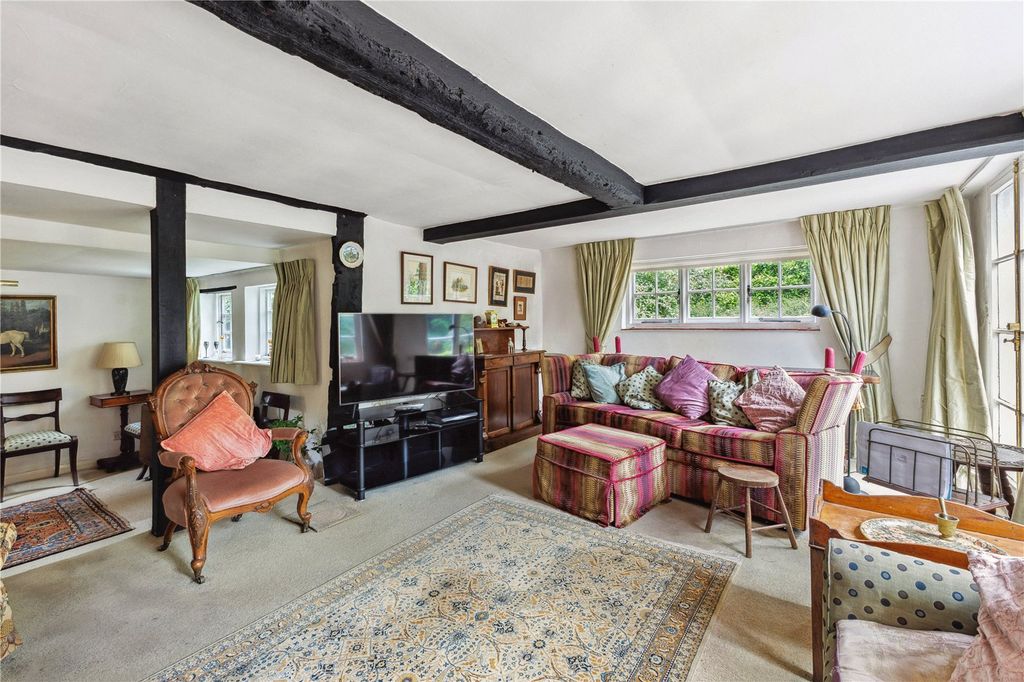 Property photo 2 of 22 Sitting Room