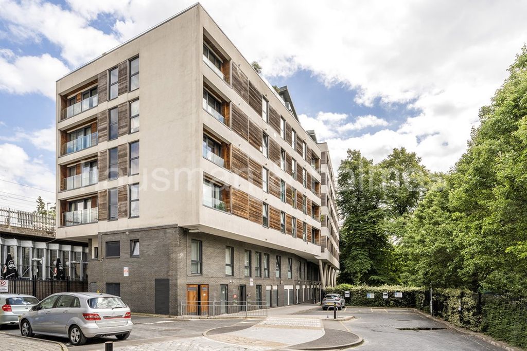 Property photo 2 of 10